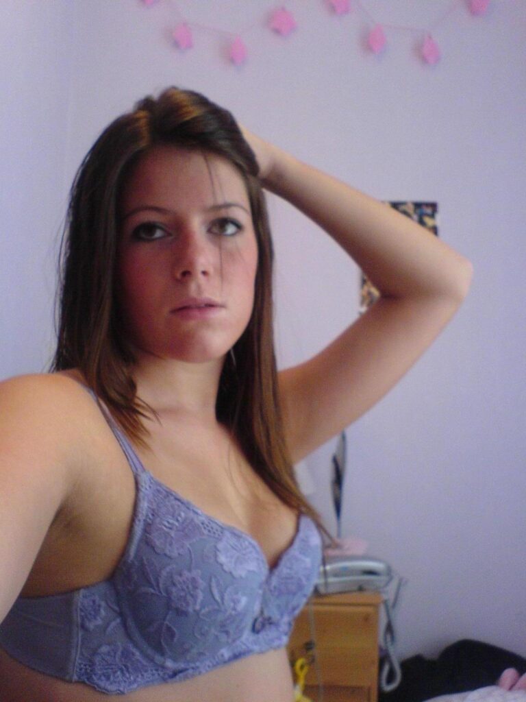 littlemisssunshine from Illinois, 26 years old